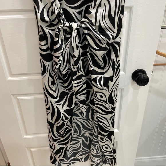 Donna Morgan Printed One Shoulder Tie Waist Dress with Draped Skirt Size 4 - Picture 5 of 16